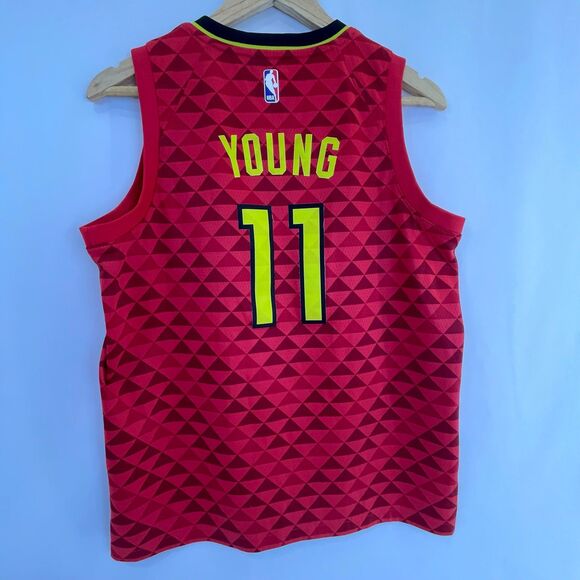 Trae Young Jersey Nike Authentic-Rare sharecare patch | Youth Large (14/16) - Picture 8 of 8